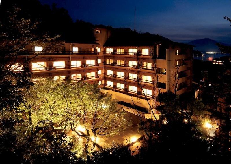 Livemax Resort Aki Miyajima Хатсукаичи Екстериор снимка